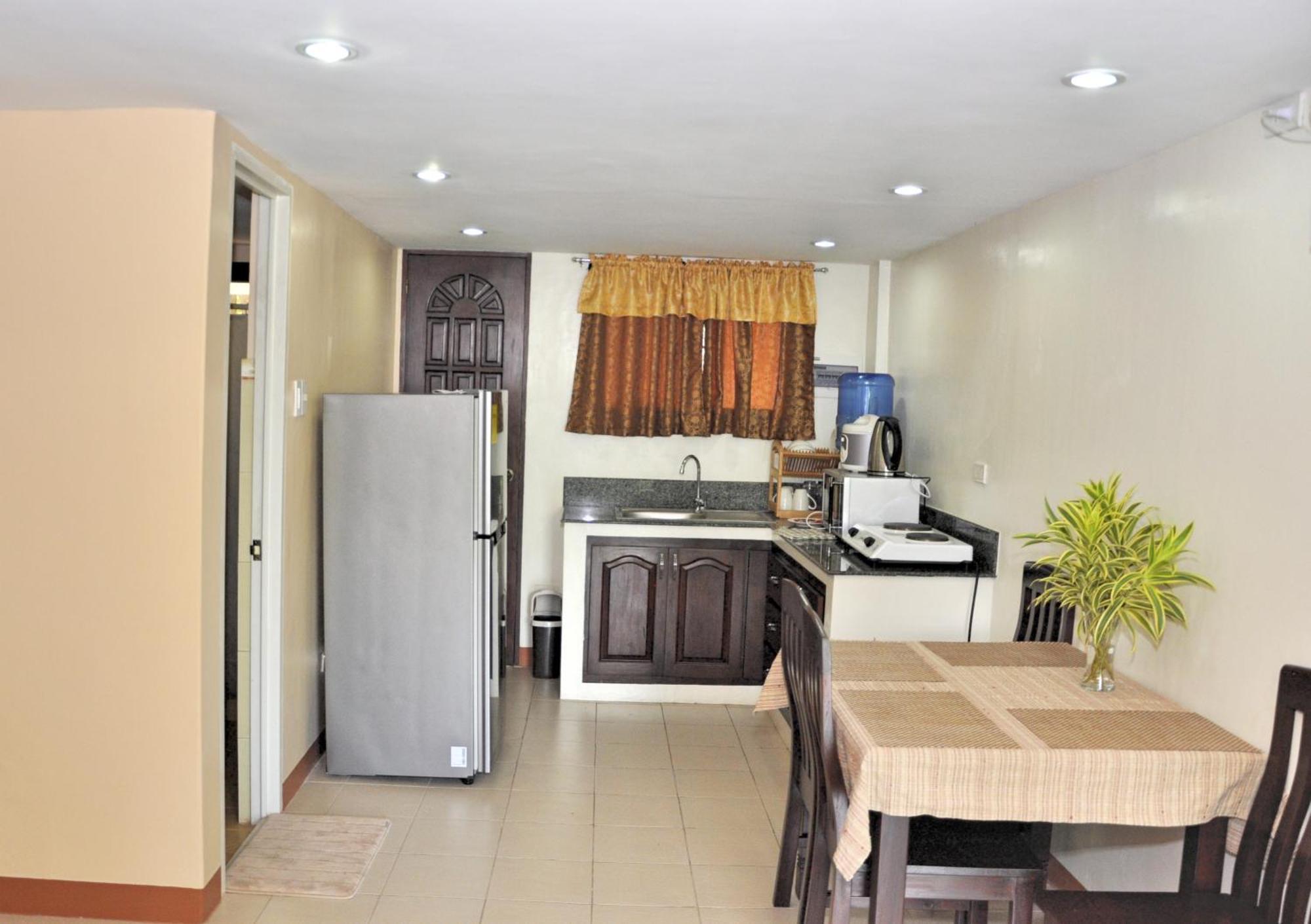 Pal-Watson Apartments Lapu-Lapu City Kamer foto